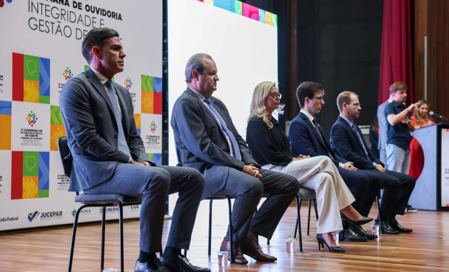 CGE reúne 700 servidores estaduais e municipais para debater transparência