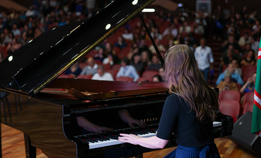 CGE reúne 700 servidores estaduais e municipais para debater transparência