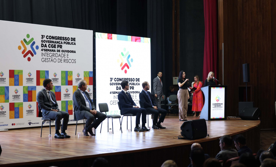 CGE reúne 700 servidores estaduais e municipais para debater transparência