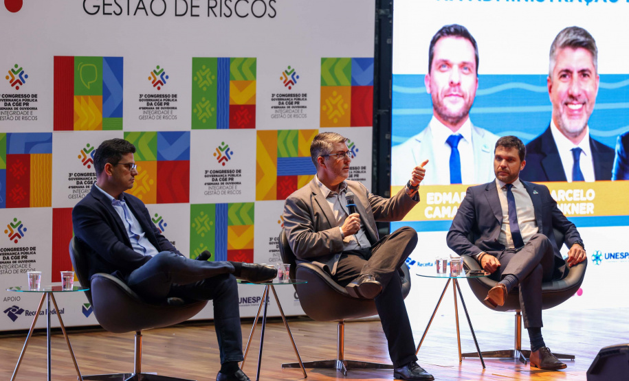 CGE reúne 700 servidores estaduais e municipais para debater transparência