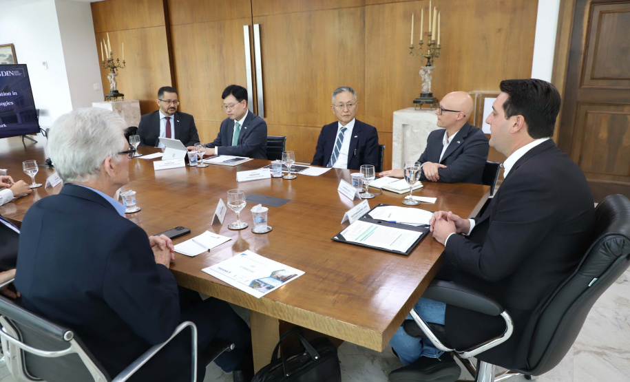 Korean Valley: Ratinho Junior recebe comitiva que vai instalar centro de inovação em Ivaiporã