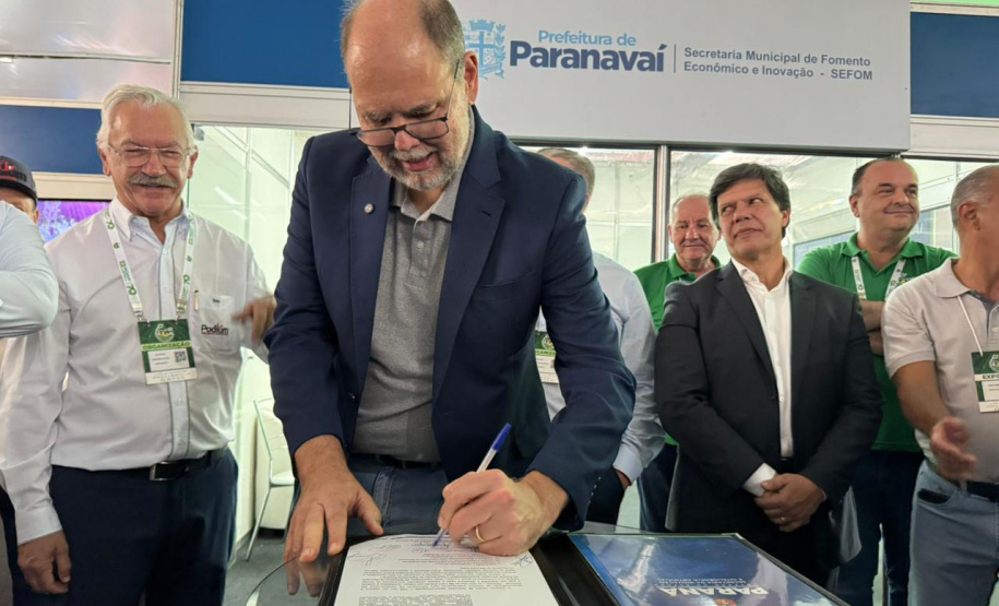 Estado anuncia R$ 1,5 milhão para criar polo tecnológico da mandioca em Paranavaí