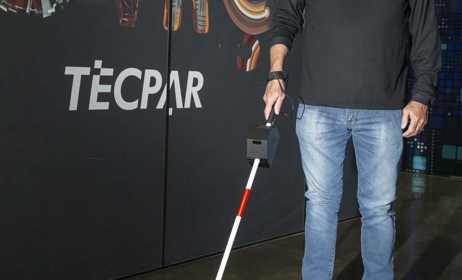 Incubada no Tecpar, empresa desenvolve bengala inteligente para deficientes visuais