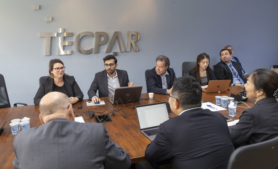 Tecpar e Sinovac iniciam trabalhos para produção de vacinas para o SUS no Paraná