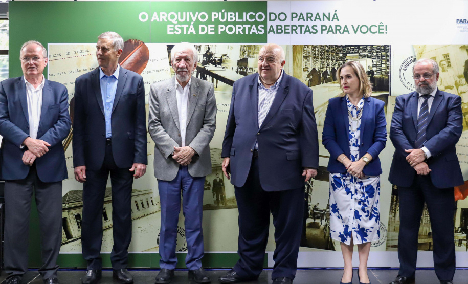 Arquivo Público do Paraná inaugura exposição valorizando a história do cooperativismo