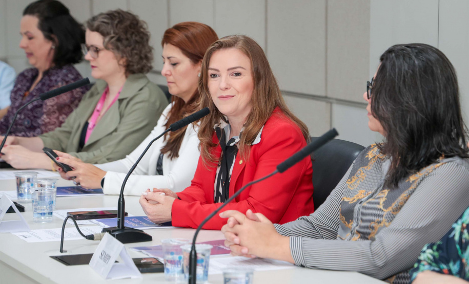 Paraná lança projeto de acolhimento familiar para mulheres em situação de violência