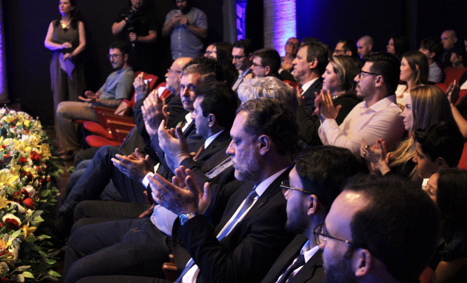 Estado premia iniciativas que promovem pesquisa, inovação e impacto social no Paraná