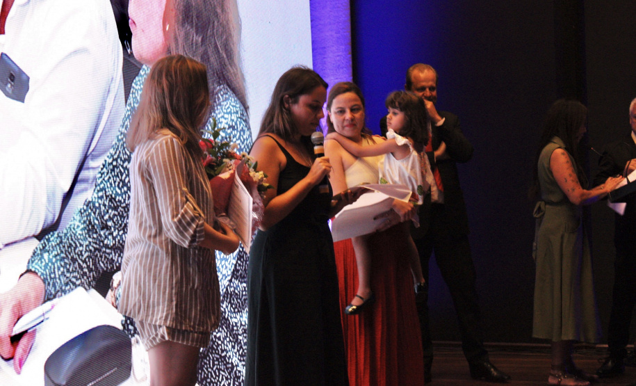 Estado premia iniciativas que promovem pesquisa, inovação e impacto social no Paraná