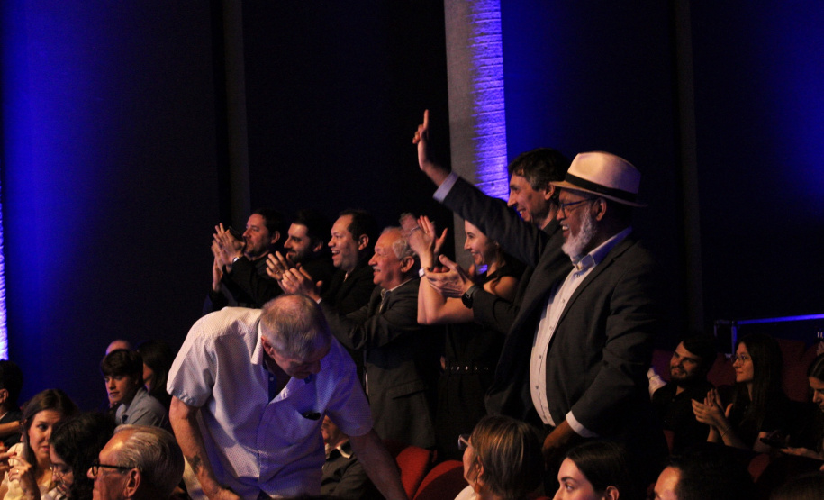 Estado premia iniciativas que promovem pesquisa, inovação e impacto social no Paraná