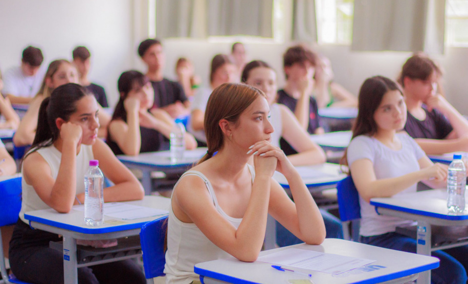 Cerca de 14 mil candidatos realizam o PSS da Universidade Estadual de Ponta Grossa