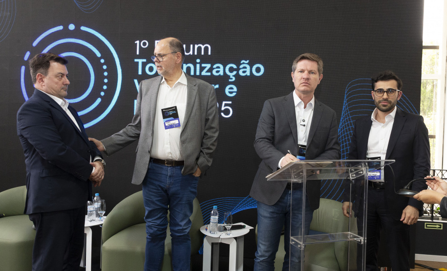 Paraná promove fórum de tokenização veicular e debate futuro da mobilidade digital