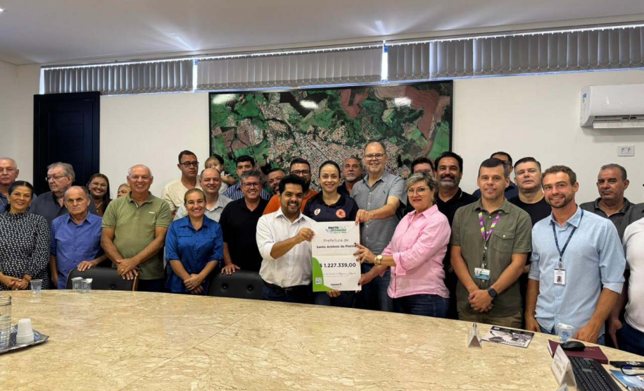 Jacarezinho, Ribeirão Claro e Santo Antônio da Platina recebem R$ 3,7 milhões para inovação