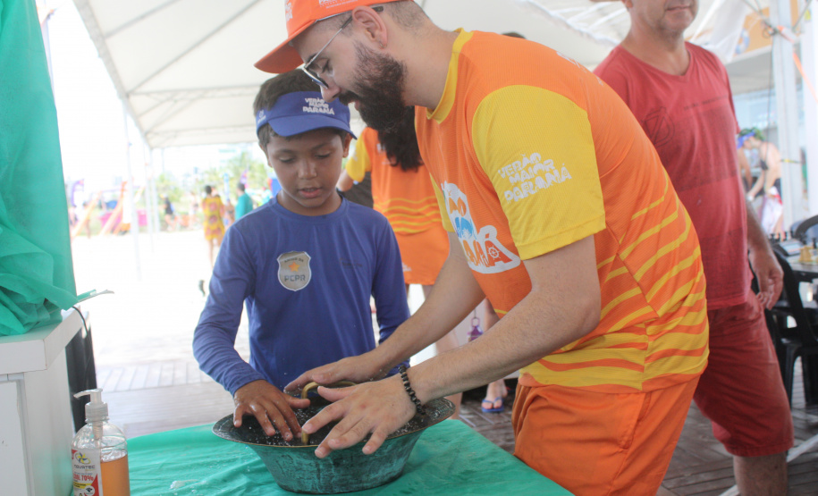 Universidades levam jogos, educação ambiental e espaço maker para os veranistas