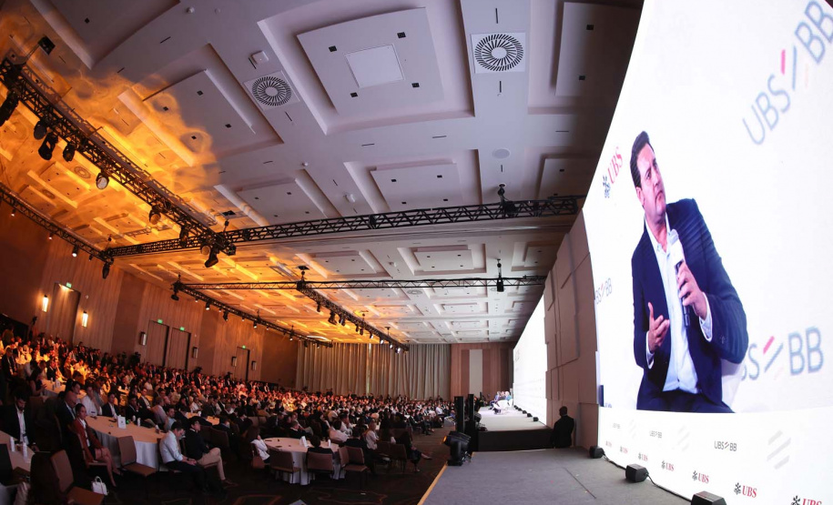 Em São Paulo, Ratinho Junior apresenta resultados do Paraná a investidores globais