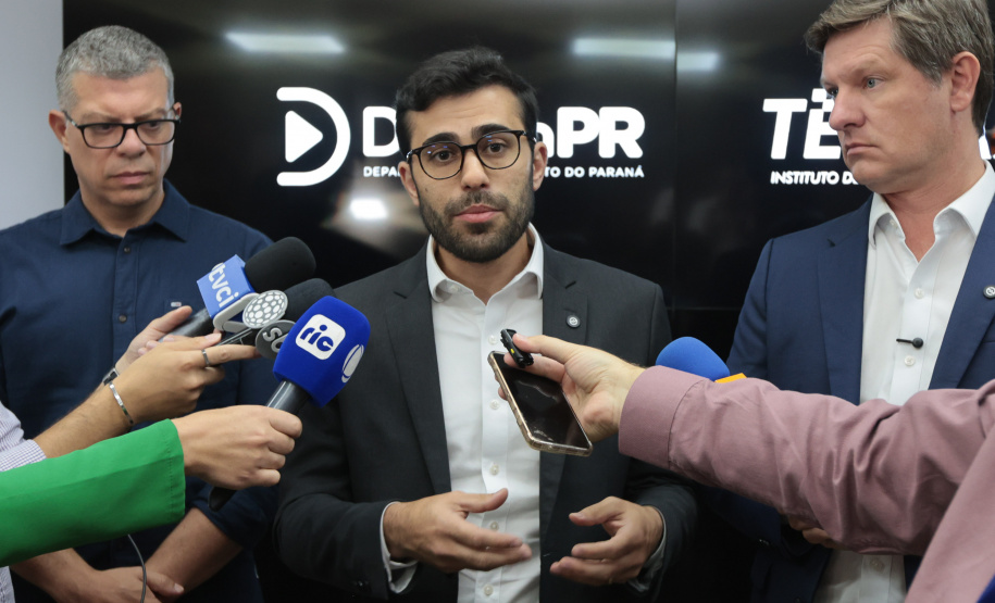 Passaporte digital: motoristas do Paraná agora podem ter registro inovador de veículos