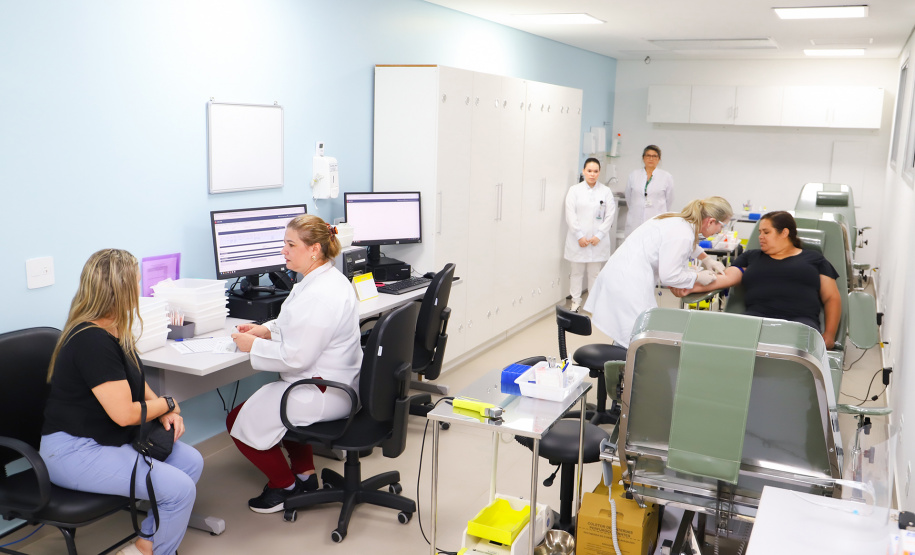 Nova unidade de coleta de sangue de Londrina recebe doadoras ao abrir as portas