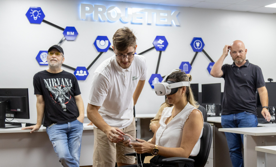 Projetek da Unioeste entrega projeto arquitetônico de escola municipal para Cafelândia