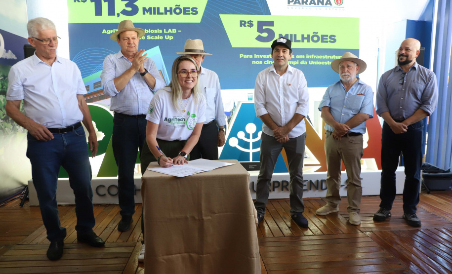 Estado anuncia R$ 16 milhões para novo prédio de pesquisa de alimentos e reformas na Unioeste