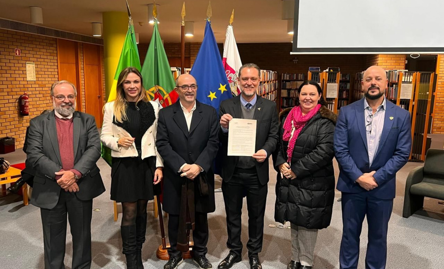 Universidades estaduais do Paraná firmam acordos de dupla diplomação em Portugal