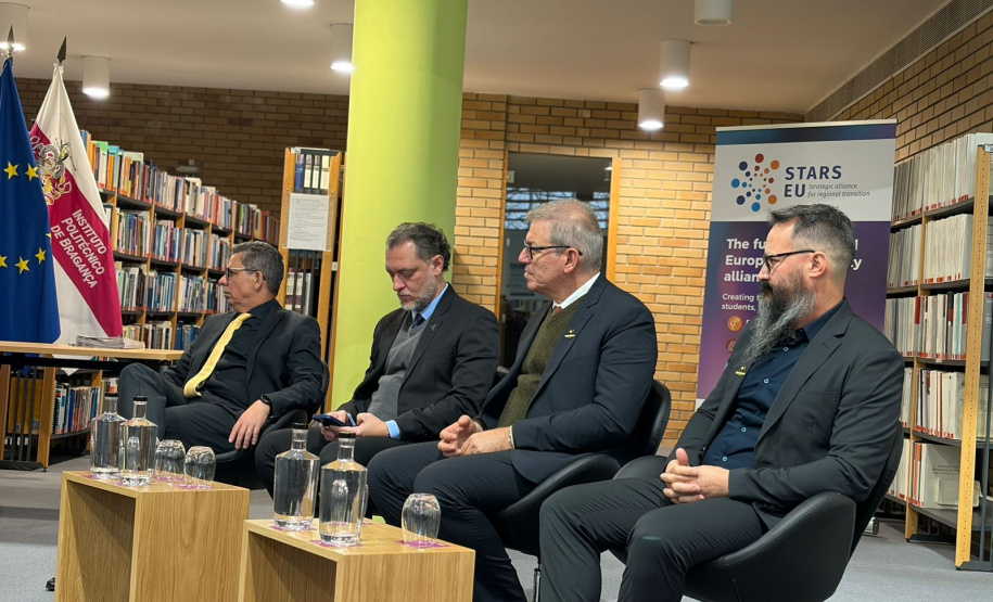 Universidades estaduais do Paraná firmam acordos de dupla diplomação em Portugal