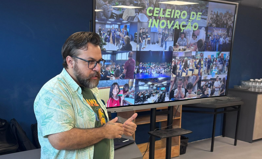 O Vale do Genoma, ecossistema de inovação localizado em Guarapuava, no Centro-Sul do Paraná, reúne nesta quinta-feira (5) representantes de diferentes instituições de ciência, tecnologia e inovação para elaborar o planejamento estratégico para o período de 2026 a 2028. O Governo do Paraná participa dos conselhos e das câmaras temáticas do ecossistema, cuja atuação é focada em pesquisa genômica e inteligência artificial nas áreas da saúde e do agronegócio. A programação do encontro segue até sexta-feira (6).