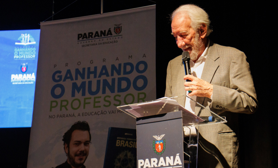 Paraná vai mandar mais 251 professores para intercâmbio internacional no Canadá