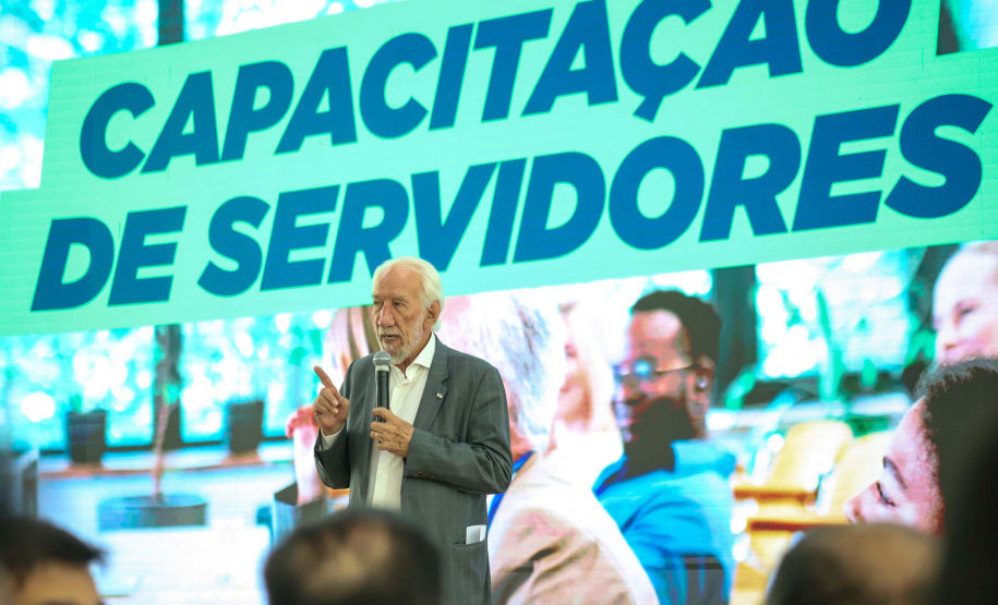 Estado vai capacitar dois mil servidores para atuarem em contratações públicas