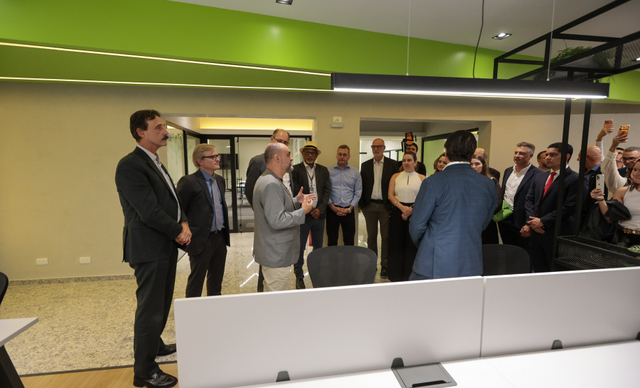 Hub GovTech Paraná inaugura sede em Curitiba e lança primeiro edital de aceleração