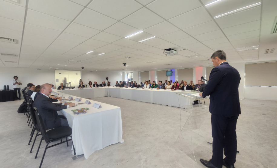 Zicosur Universitário e Governo discutem cooperação e desenvolvimento regional