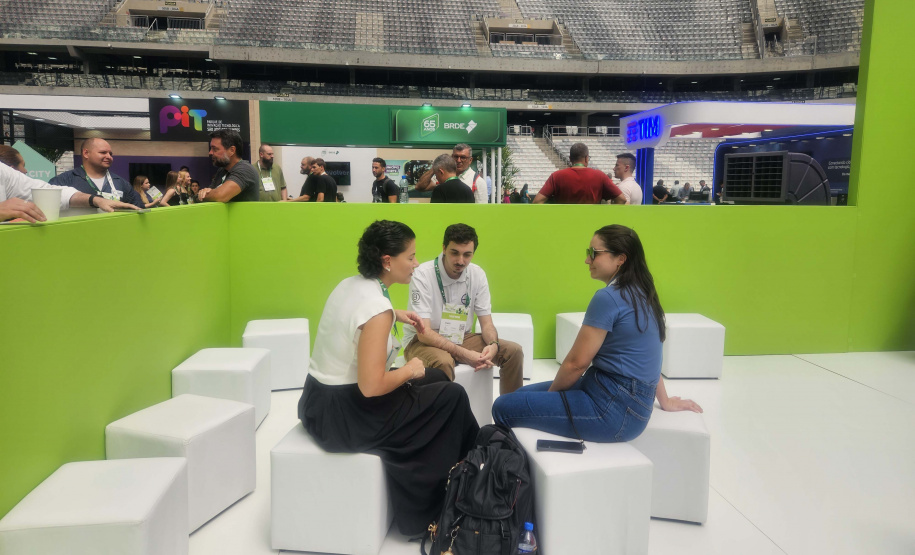 Paraná promove integração entre academia, governo, empresas e sociedade no Smart City