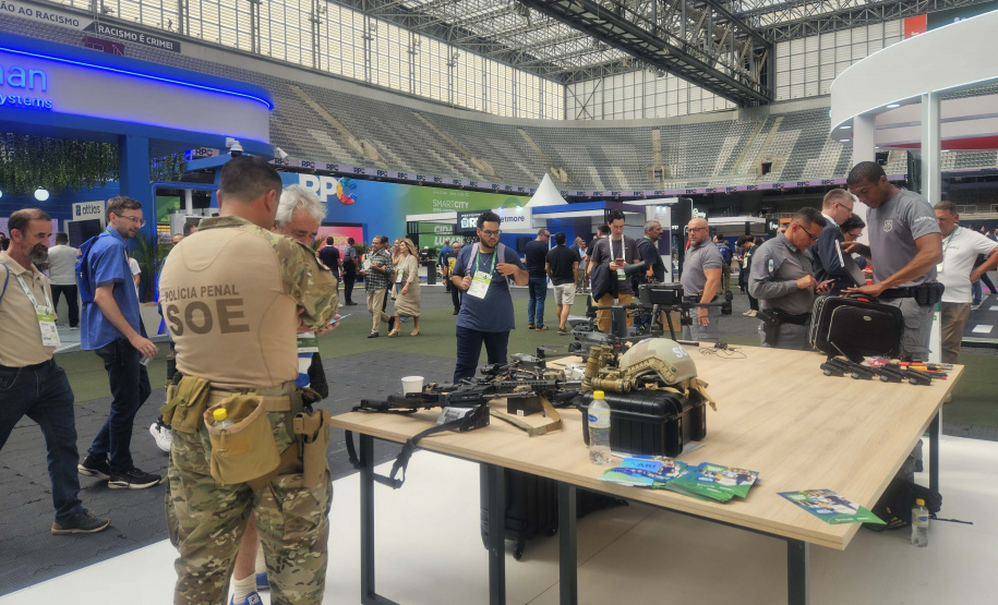 Paraná promove integração entre academia, governo, empresas e sociedade no Smart City