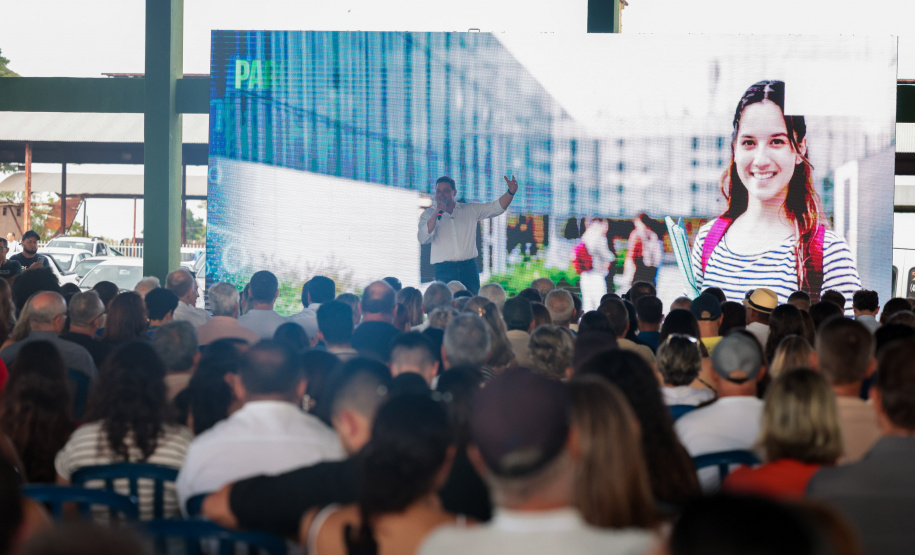 Governador anuncia parque tecnológico e novo curso de agronomia para Campo Mourão