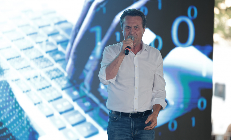 Governador anuncia parque tecnológico e novo curso de agronomia para Campo Mourão