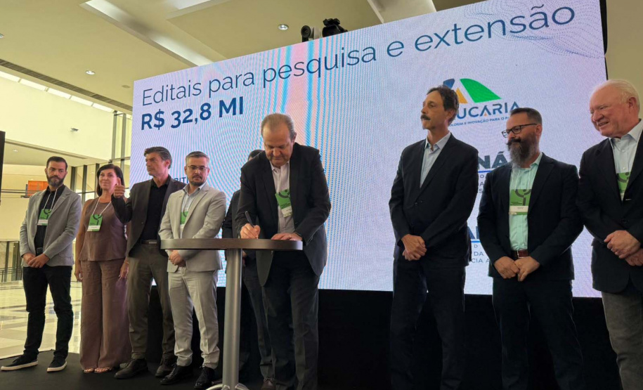 Semana de Ciência, Tecnologia e Inovação abre com anúncio de R$ 42 milhões para pesquisas