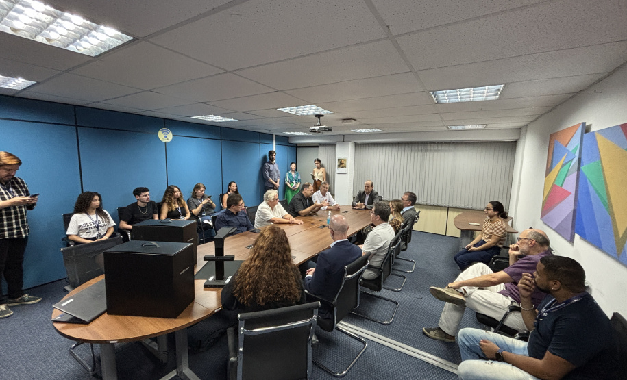 Estado anuncia projeto para digitalizar acervos do Arquivo Público do Paraná