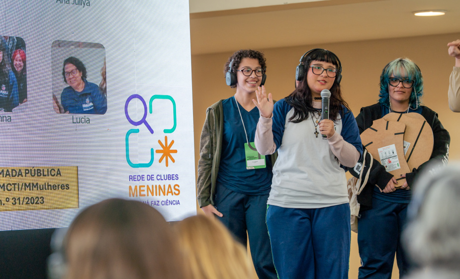 Semana Araucária divulga projetos científicos dos alunos da rede estadual