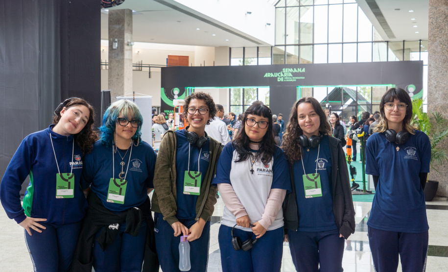 Semana Araucária divulga projetos científicos dos alunos da rede estadual