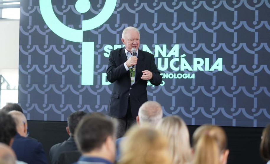 Semana de Ciência, Tecnologia e Inovação abre com anúncio de R$ 42 milhões para pesquisas