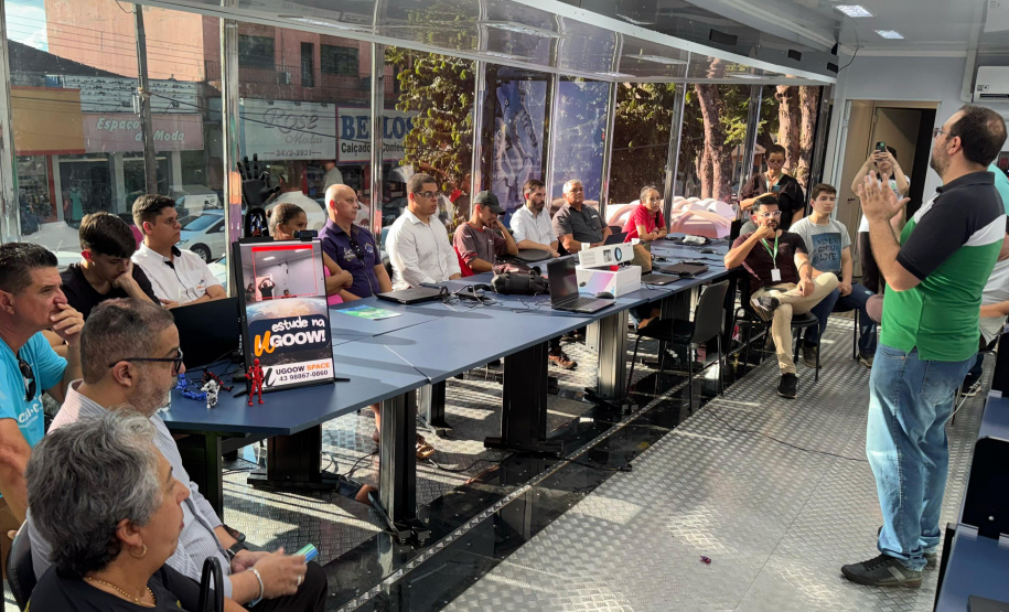 Jaboti e Wenceslau Braz recebem atividades da Carreta da Inovação nesta semana