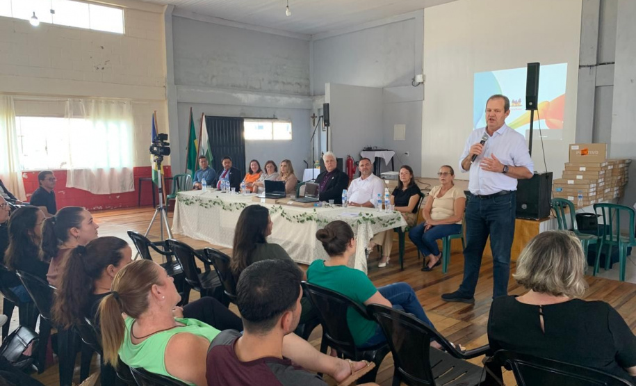 Paraná reforça formação de professores de Cantagalo com cursos de educação digital