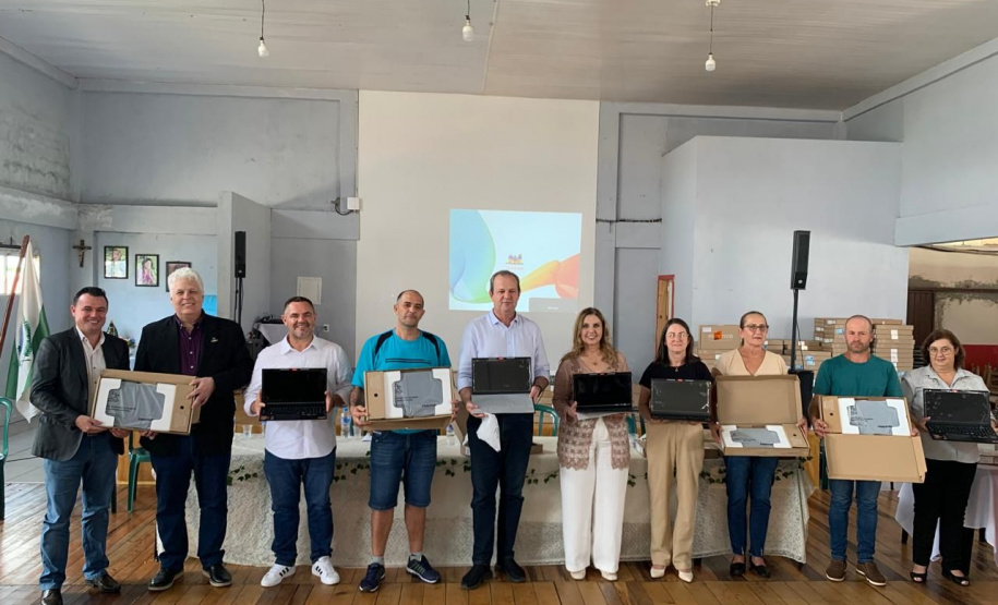 Paraná reforça formação de professores de Cantagalo com cursos de educação digital