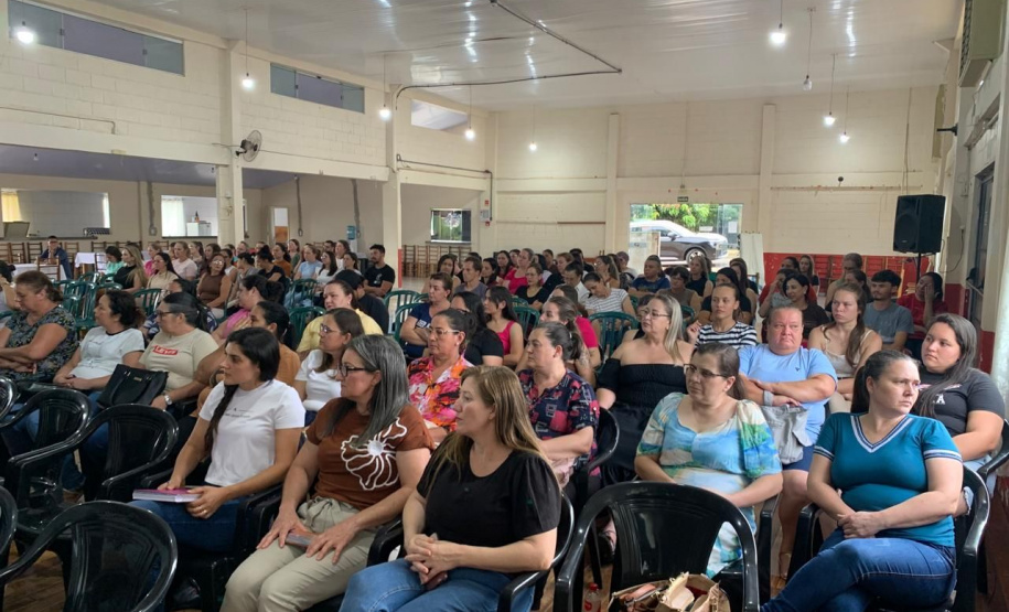 Paraná reforça formação de professores de Cantagalo com cursos de educação digital