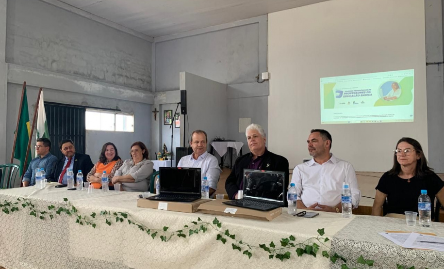 Paraná reforça formação de professores de Cantagalo com cursos de educação digital