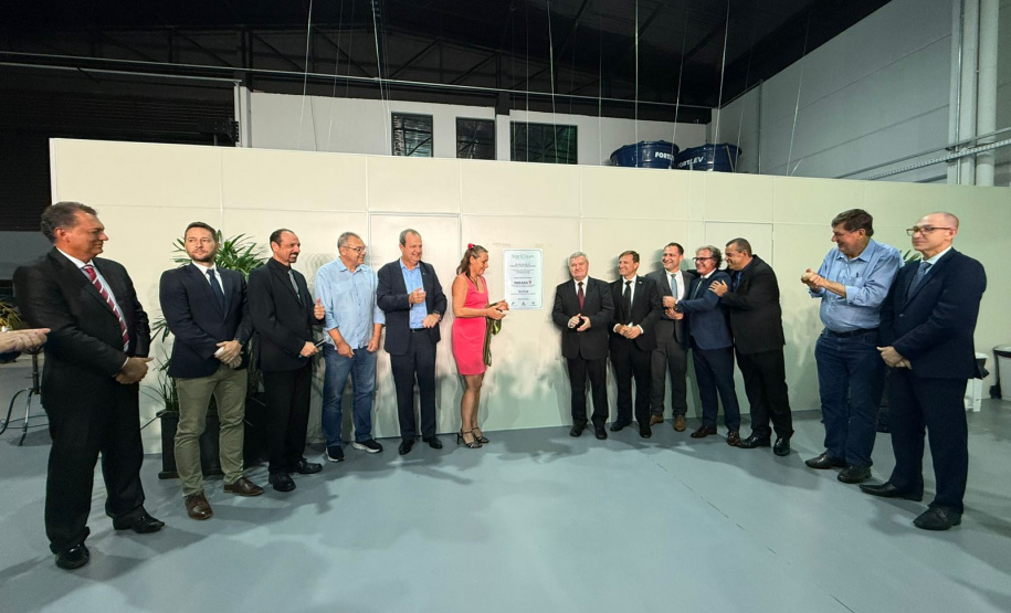 Paraná sedia 1ª fábrica do País de tecnologia húngara que protege plantas de fungos e bactérias