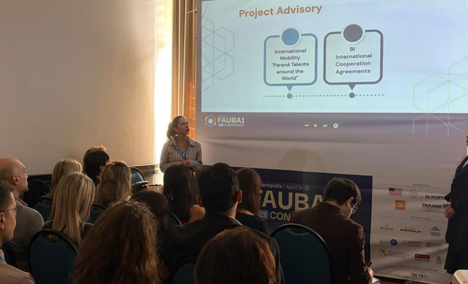 Paraná apresenta ações de internacionalização do ensino superior em conferência nacional