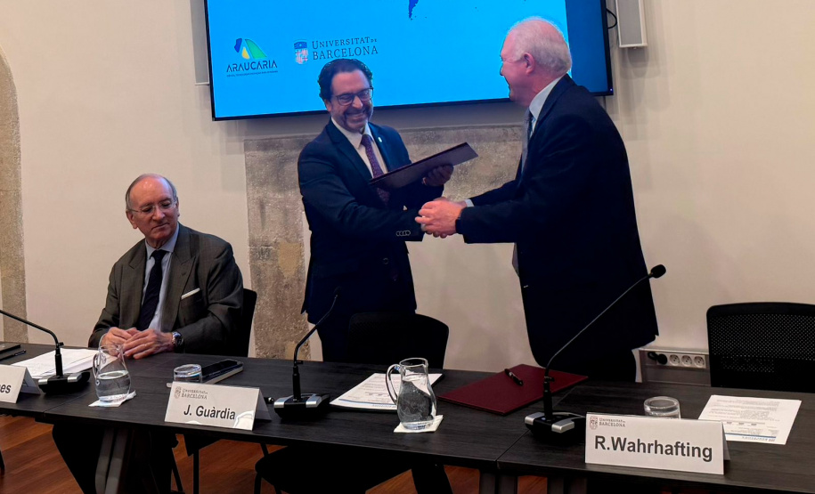 Na Espanha, Araucária lança programa de cooperação em CT&I Paraná-Catalunha