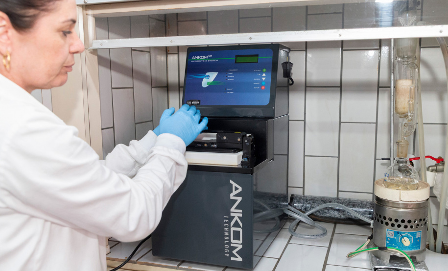 Novos equipamentos do Tecpar aprimoram análises da alimentação escolar