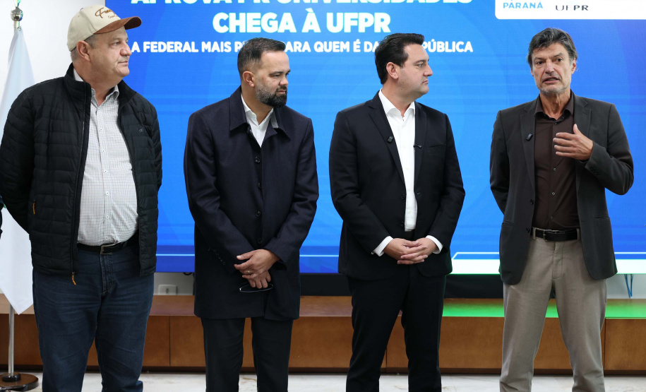 Aprova Paraná Universidades garante 10% das vagas da UFPR para alunos da rede estadual