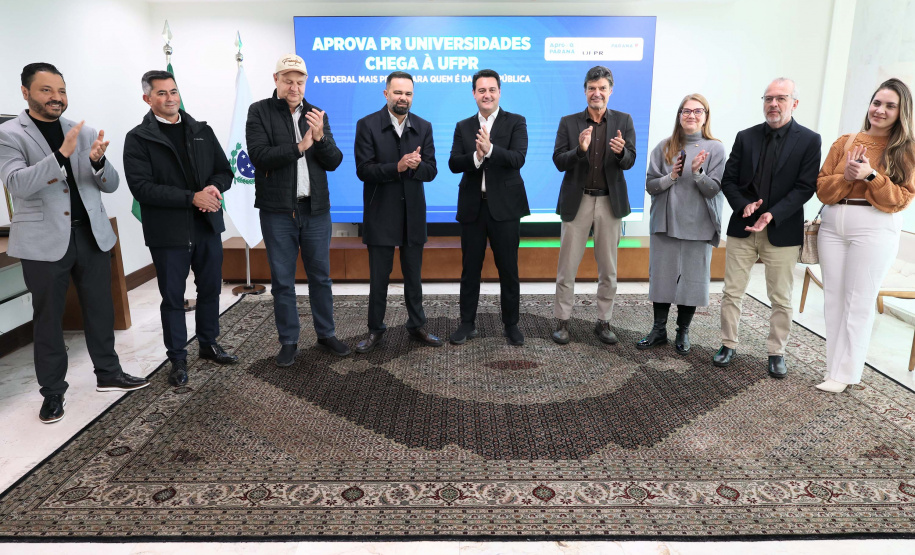 Aprova Paraná Universidades garante 10% das vagas da UFPR para alunos da rede estadual