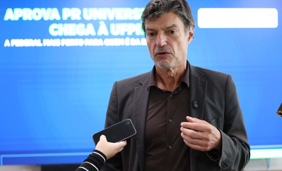 Aprova Paraná Universidades garante 10% das vagas da UFPR para alunos da rede estadual